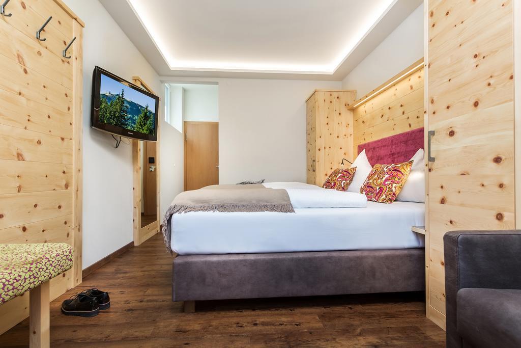 Hotel Talblick Saalbach-Hinterglemm Pokój zdjęcie